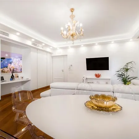 Sorrentovibes - Luxury Sea View & Jacuzzi In Centre Apartman Sorrento