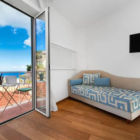 Апартаменти Sorrentovibes - Luxury Sea View & Jacuzzi In Centre Сорренто