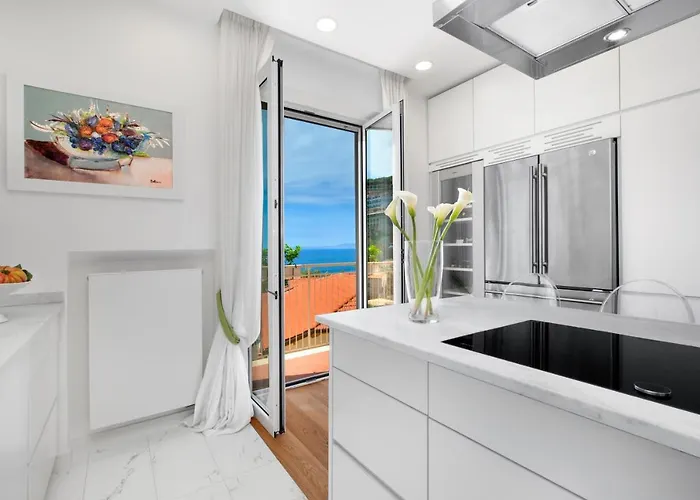 Sorrentovibes - Luxury Sea View & Jacuzzi In Centre * سورينتو