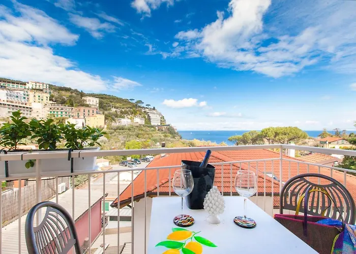 Sorrentovibes - Luxury Sea View & Jacuzzi In Centre Lejlighed Sorrento