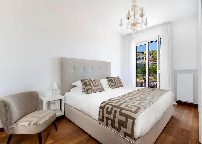 Sorrentovibes - Luxury Sea View & Jacuzzi In Centre Apartment Sorrento