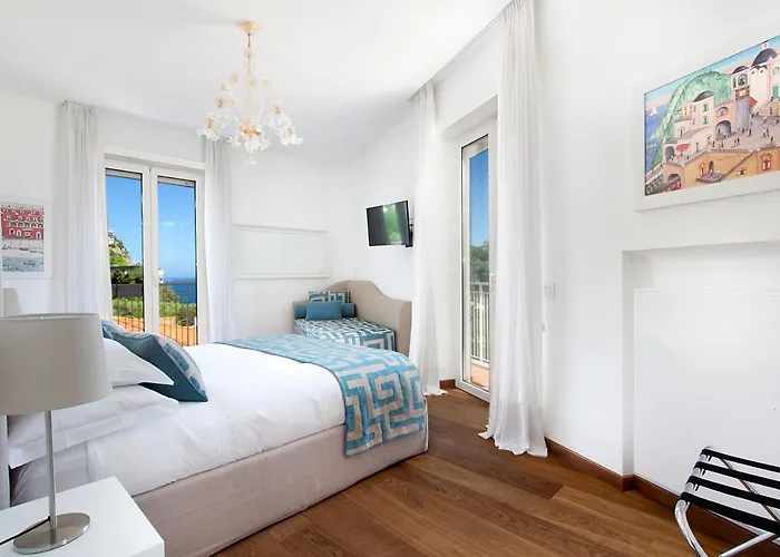 Apartman Sorrentovibes - Luxury Sea View & Jacuzzi In Centre Sorrento